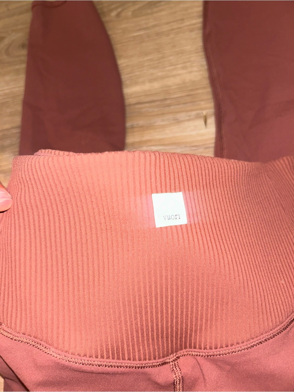 Vuori Ribbed High-Waist Leggings in Terracotta - Picture 3 of 4